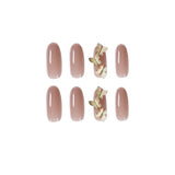 Uñas postizas con diseño de mariposa nude en color rosa oscuro | 365nails