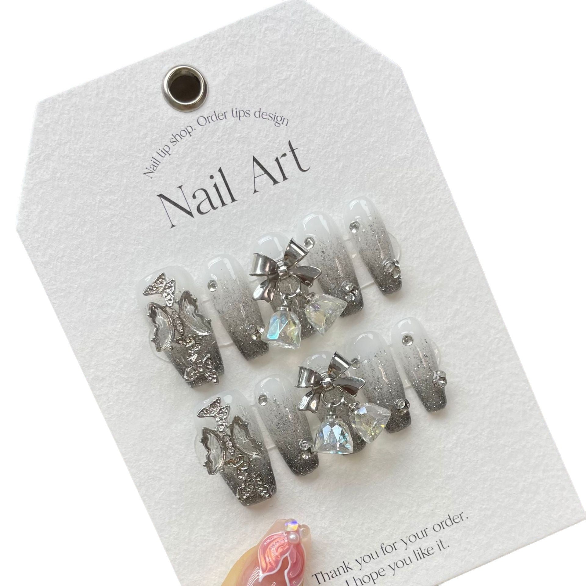 Nueva manicura premium con efecto copo de nieve degradado, terciopelo gris, mariposa, diamante roto, manicura larga hecha a mano | 365nails