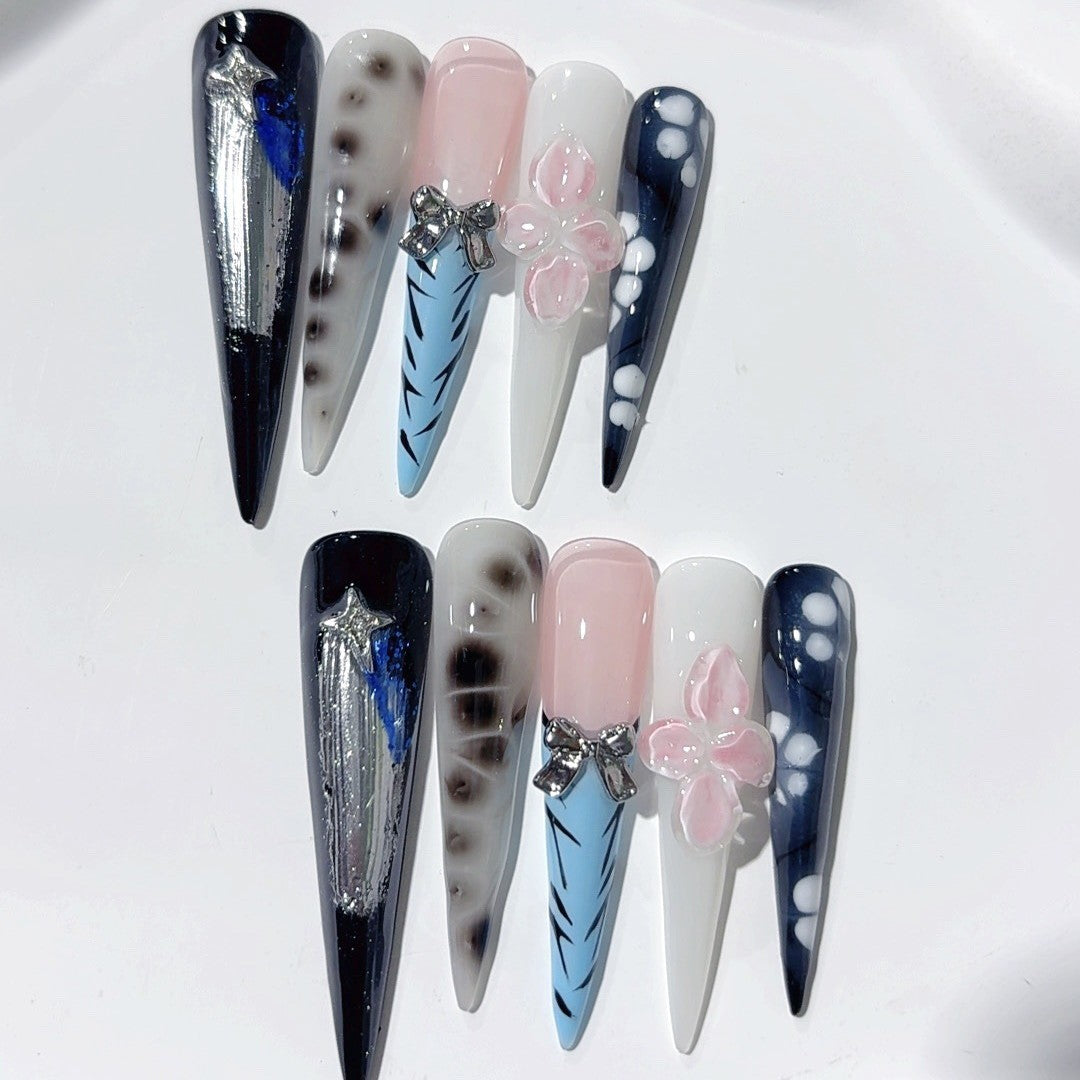 Midnight Floral Contrast Art Press On Nail Set