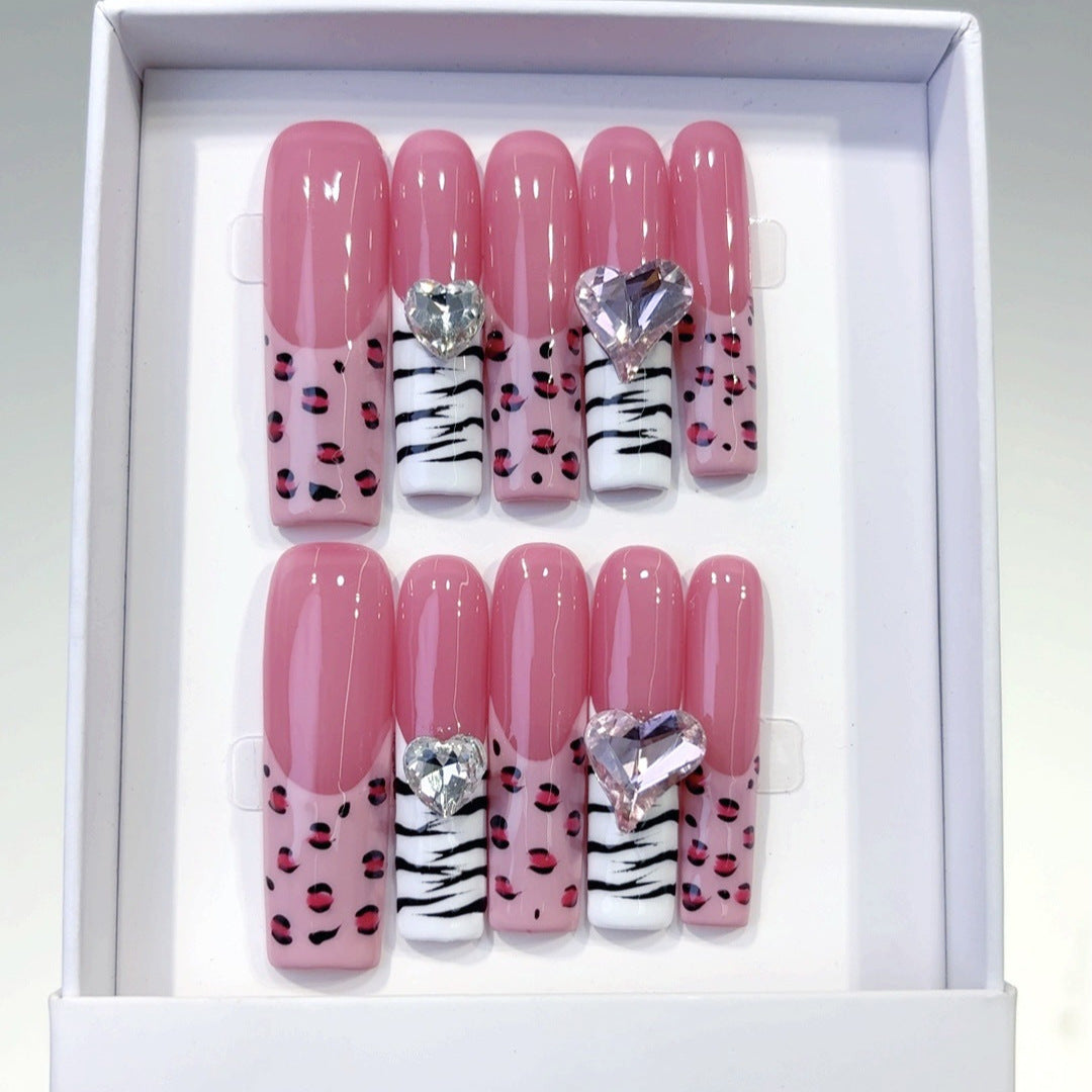 Pink Wild : « Cœur léopard zèbre » – Ongles press-on fait main forme amande longue