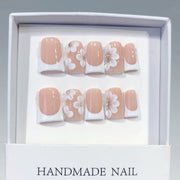 Minimalist Bloom: "Daisy Whisper" – Short Square Handmade Press On Nails