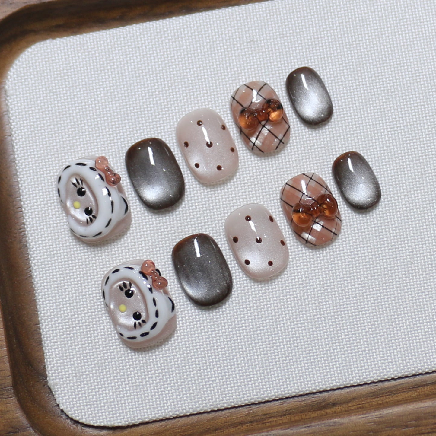 Autumn Kitty Series: "Mocha Plaid Kitty" – Short Round Handmade Press-on Nails