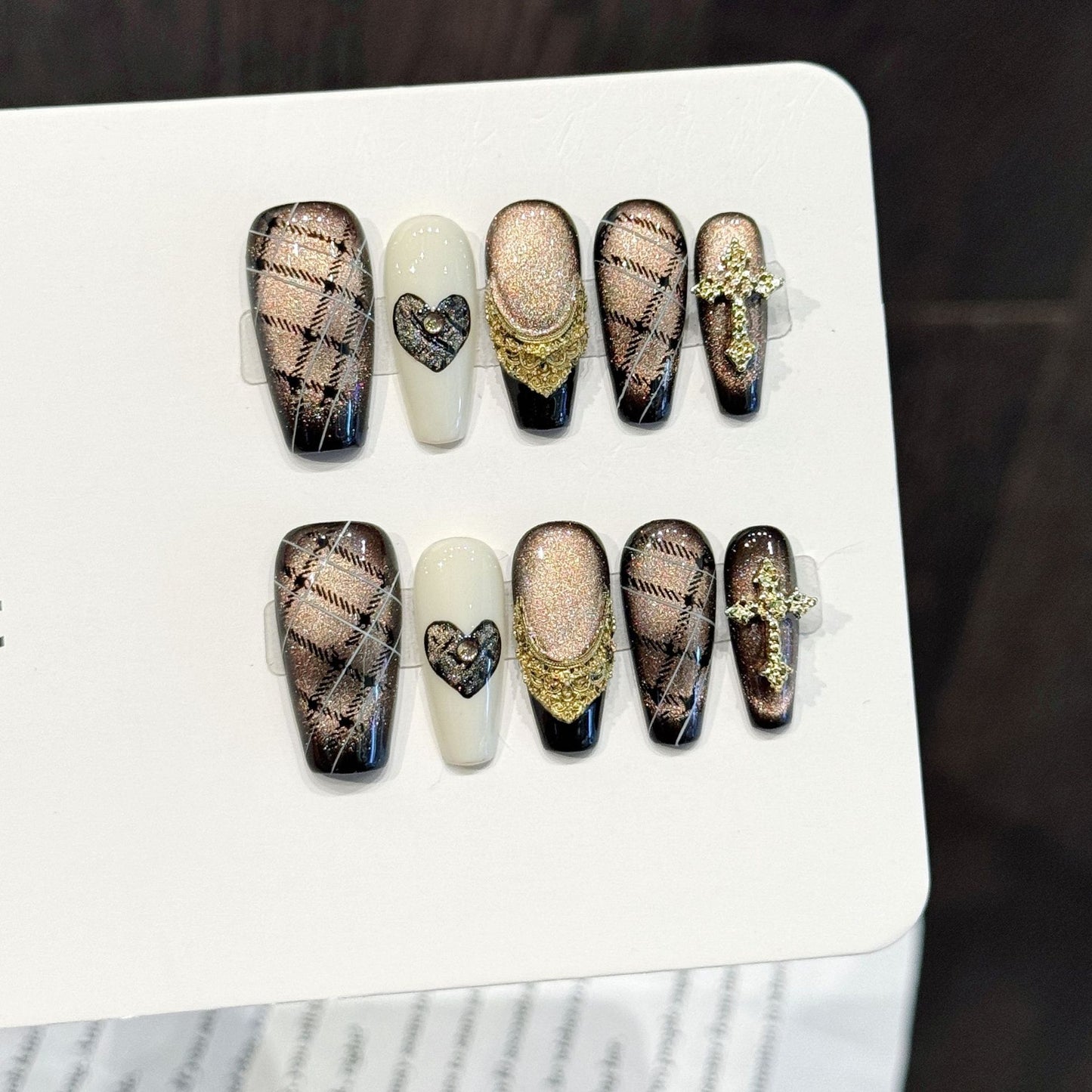 Soft Nude Cat Eye Press On Nails