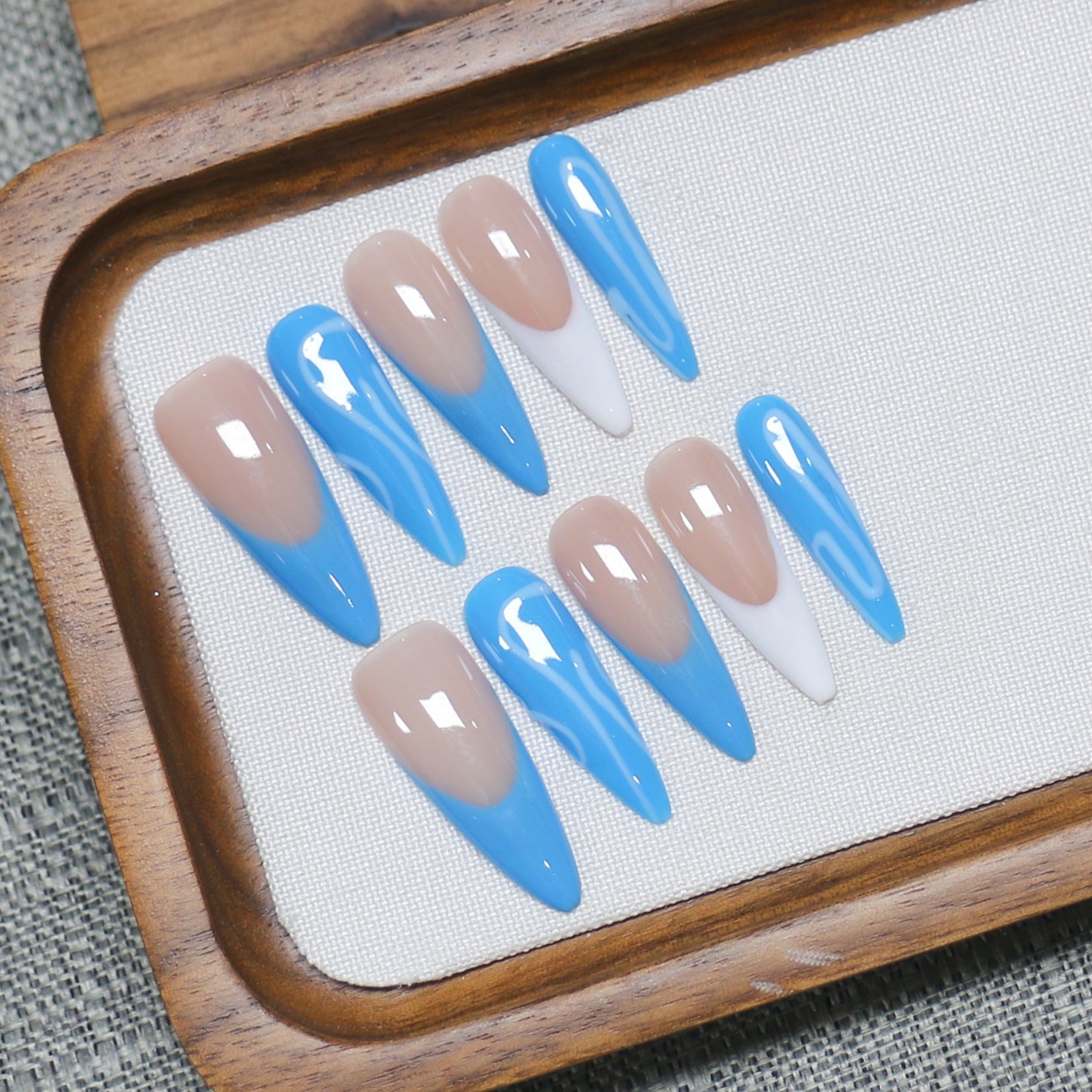 Azure Breeze: "Cyan Tide" – Long Stiletto Press-On Nails