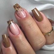 秋季棕色簡約穿戴甲 金色亮粉豹紋 芭蕾形甲片｜365nails