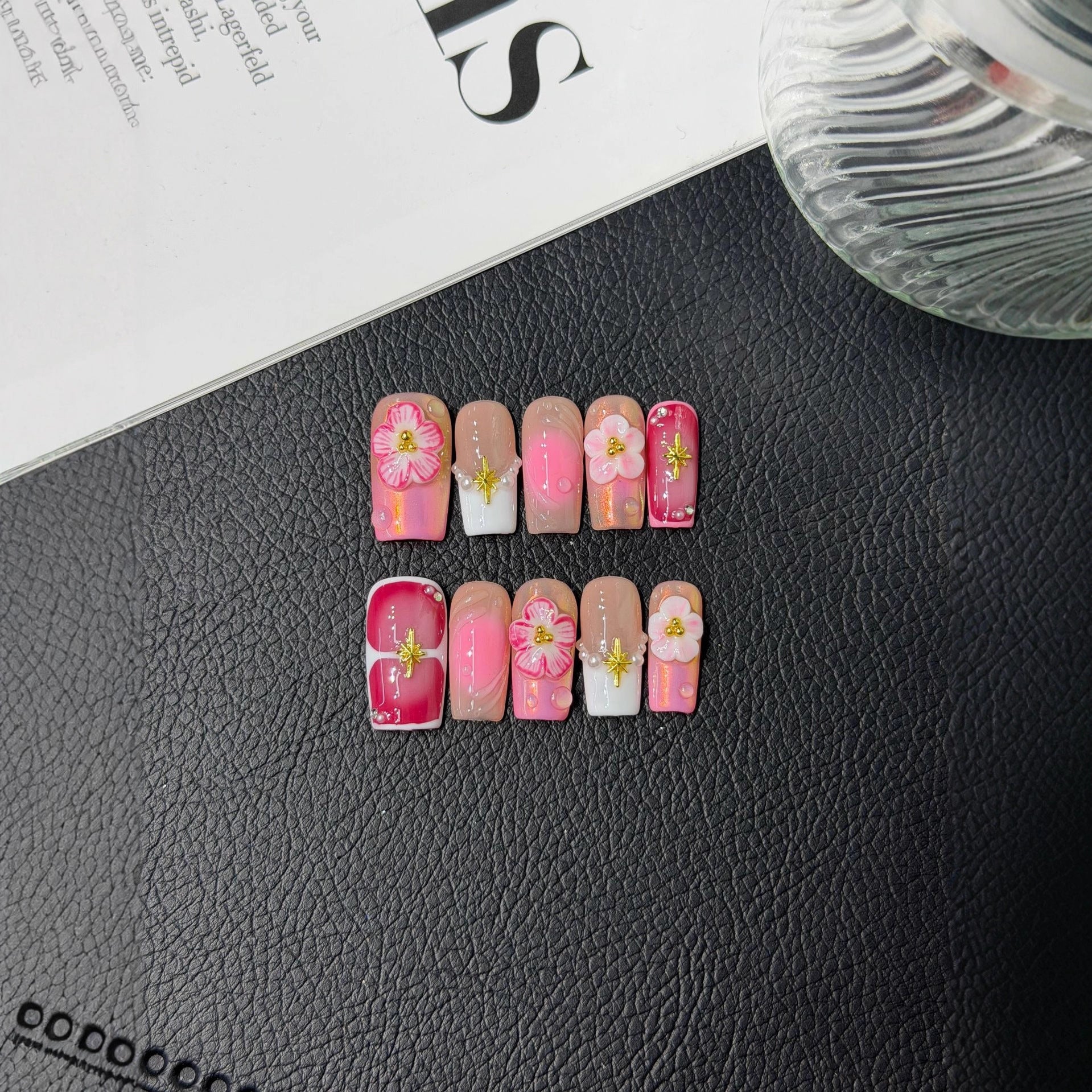 365nails: « Aube en fleurs » – ongles fait main 3D à motif floral forme carrée