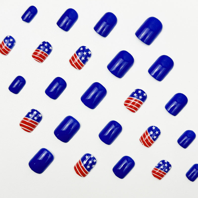 365nails: "Patriotic Chevron" – Geometric Chevron & Star Printed Oval Nails