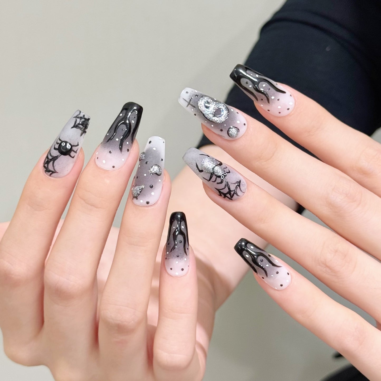Black Silver Halloween Ghost Spider Gradient Press On Nails