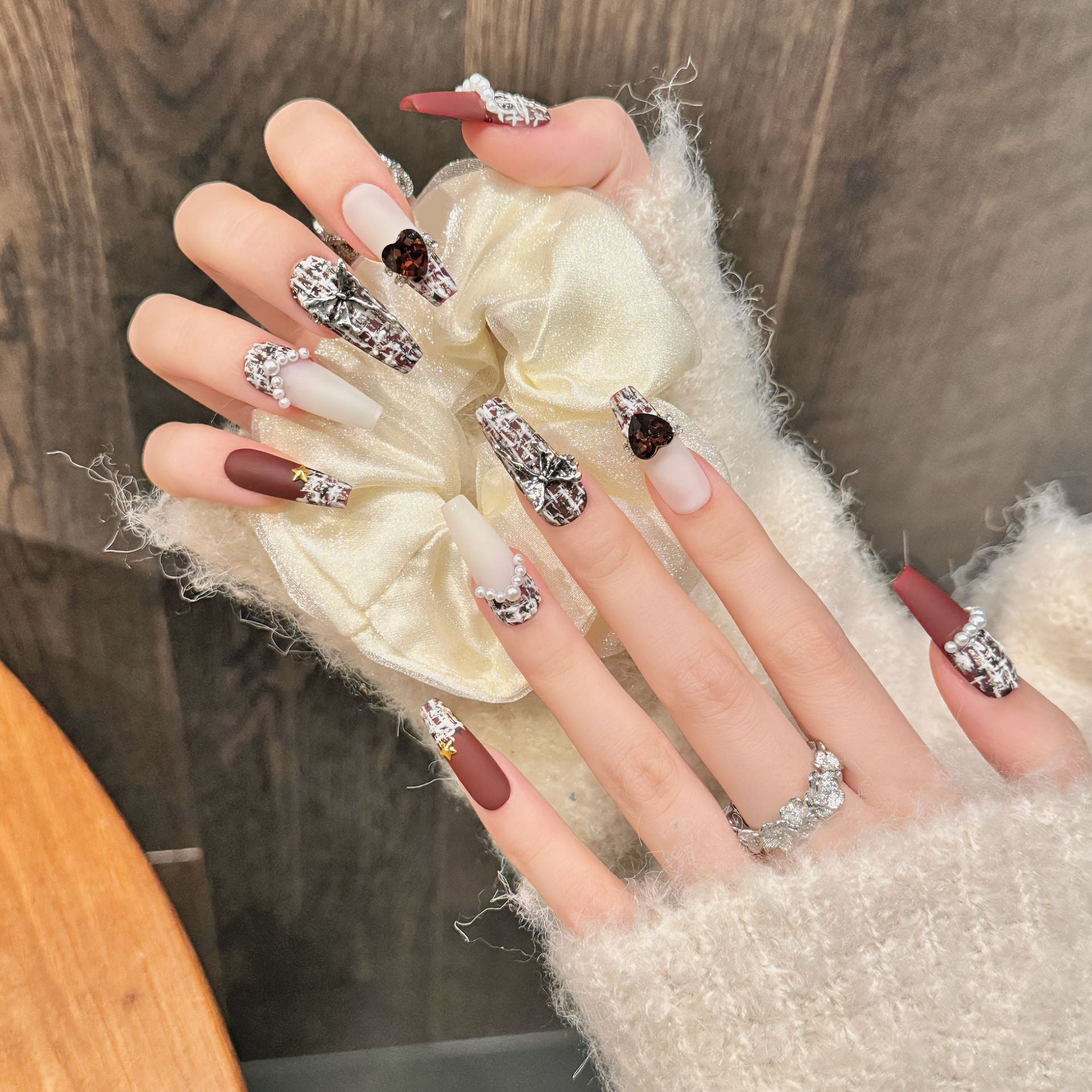 365nails: "Noir Elegance" – 3D Tweed & Heart Gem Handmade Coffin Nails