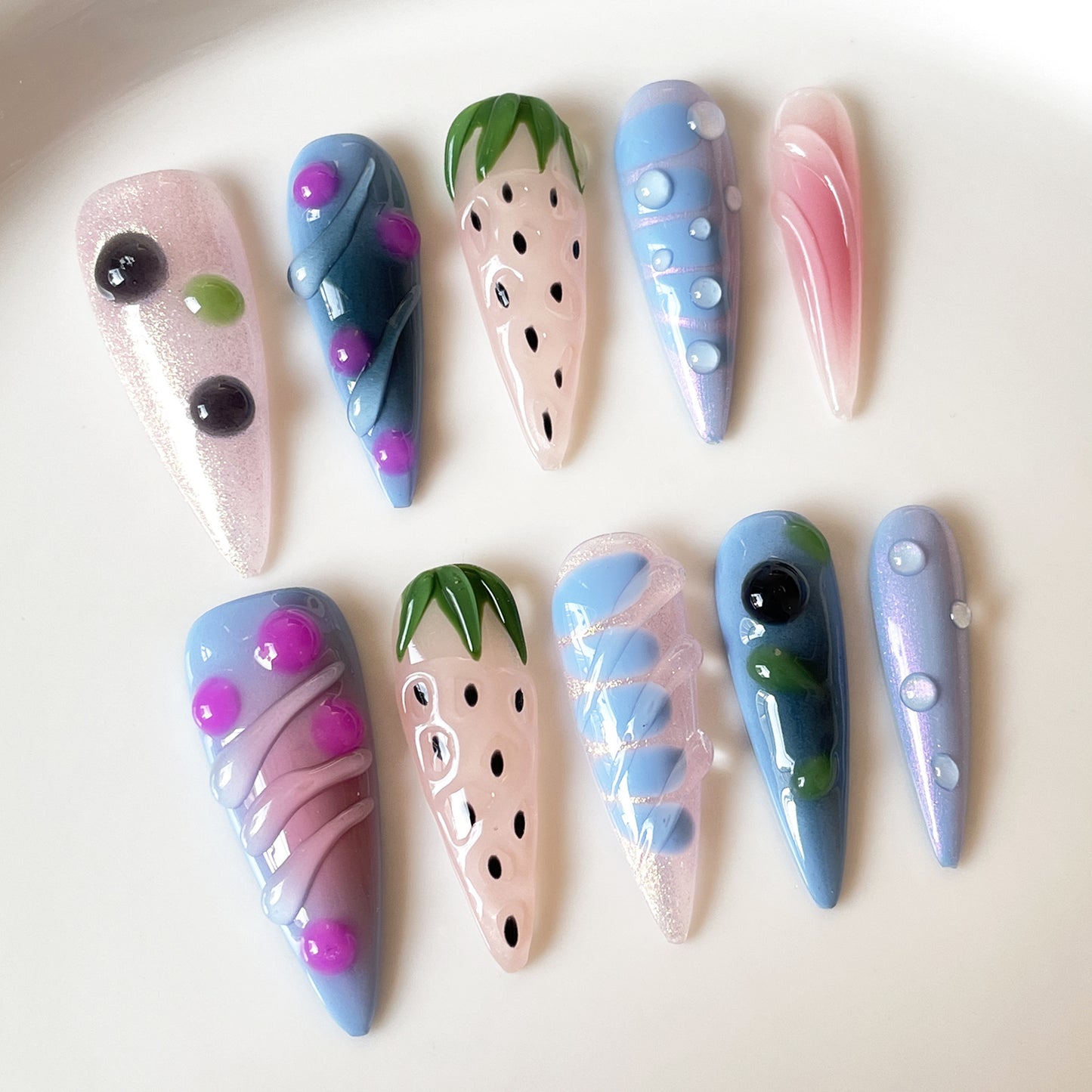 Ice Crystal Strawberry Cute Fruit Wind Handemade press on nails 3D Embossed Hand-painted Long Nail Patch｜365nails