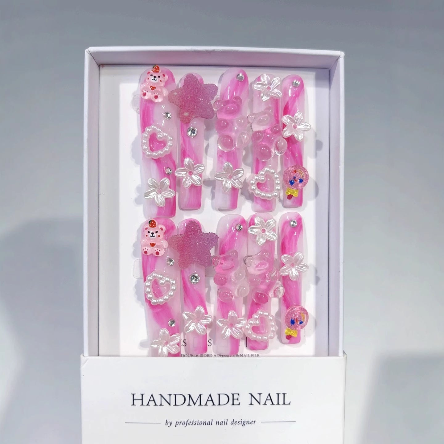 Unhas Postiças Rosa Urso de Gelatina Floral Fofo de Destaque