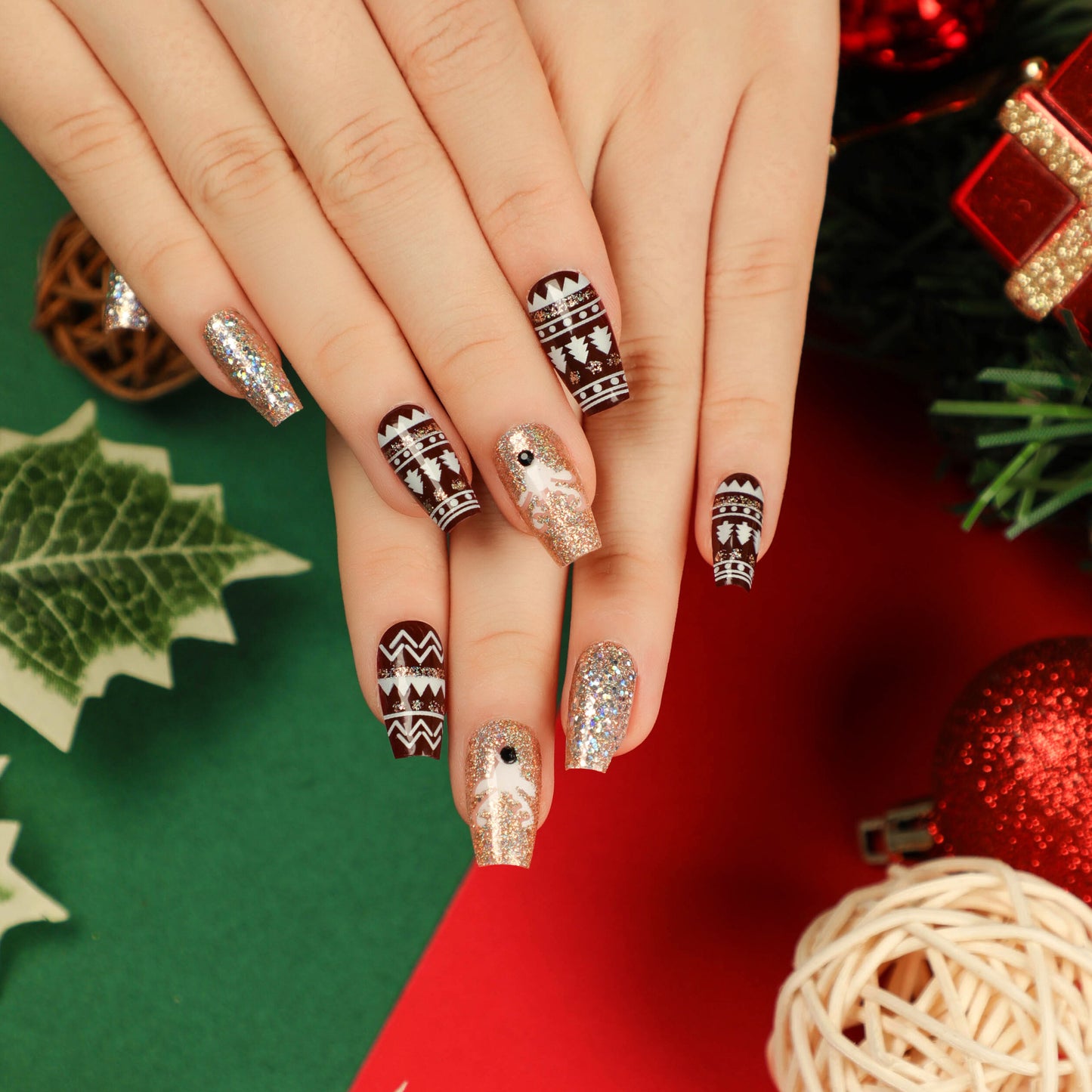 Nail Art Christmas Popular Ballet A-Type Elk Fake Nail Nail Art Tablets Nail Stickers Wearing Nail Removable Wholesale｜365nails
