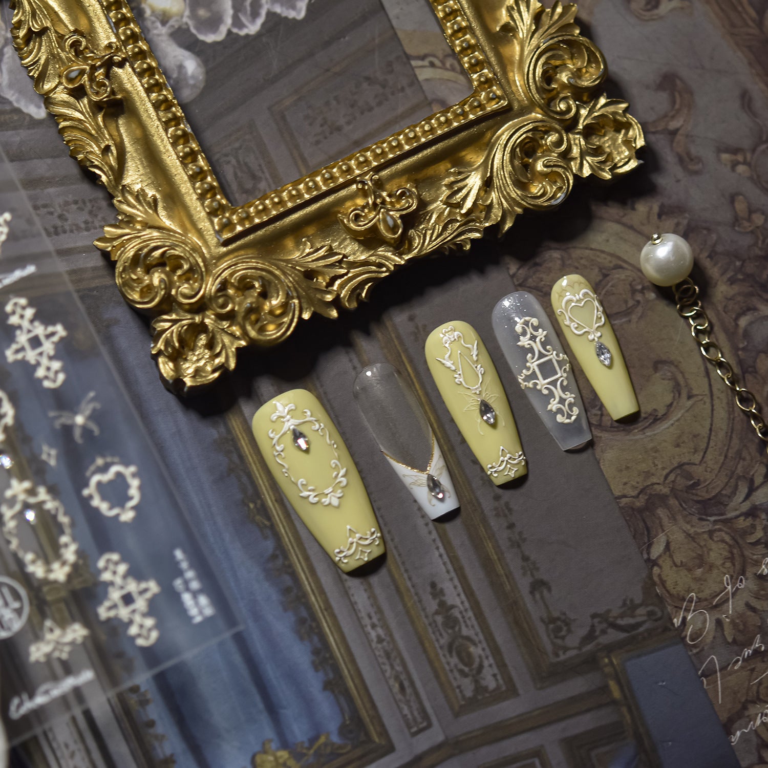 Vintage Ornate Frame: "Royal Crystal" – 5D Crystal Diamond Nail Sticker