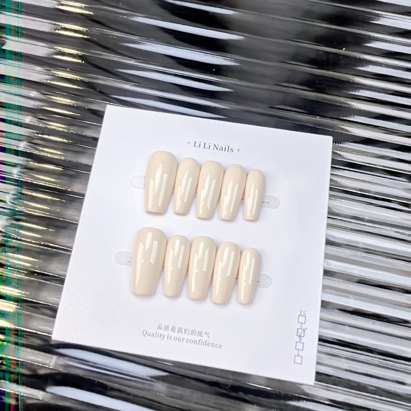 The Essential Solids | Long Coffin ｜Handmade Press-on Nails