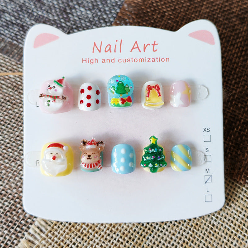 365nails：聖誕仙境 — 手工製可愛短款橢圓形穿戴甲（聖誕老人與雪人圖案）