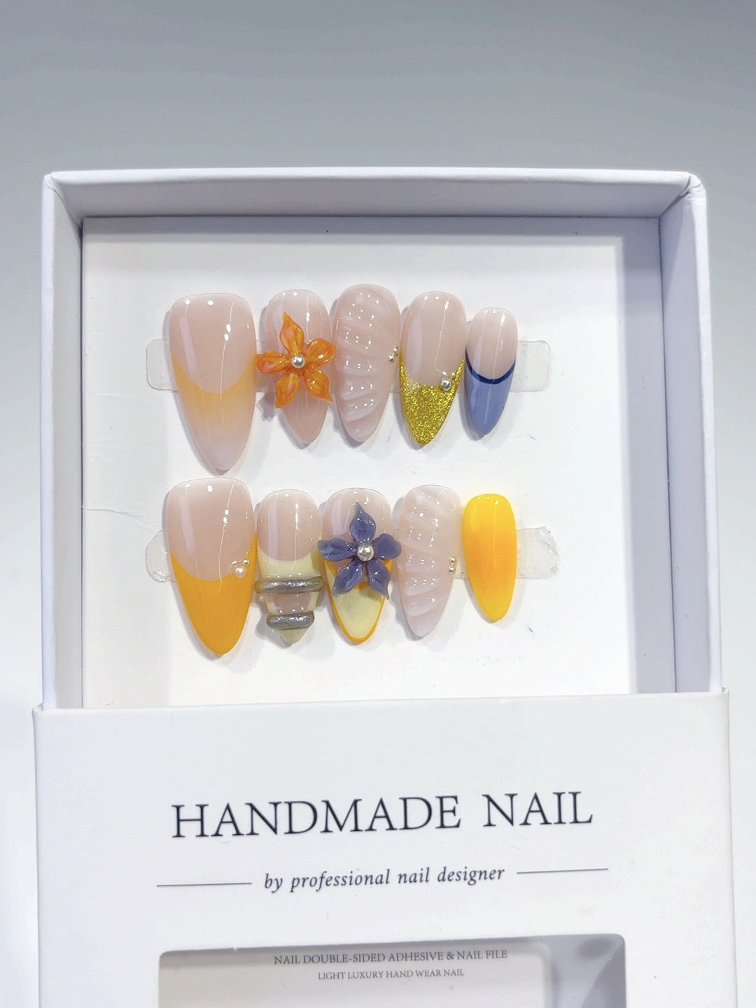 Warm Breeze: "Pôr do Sol em Flor" – Unhas Postiças Artesanais Formato Amêndoa