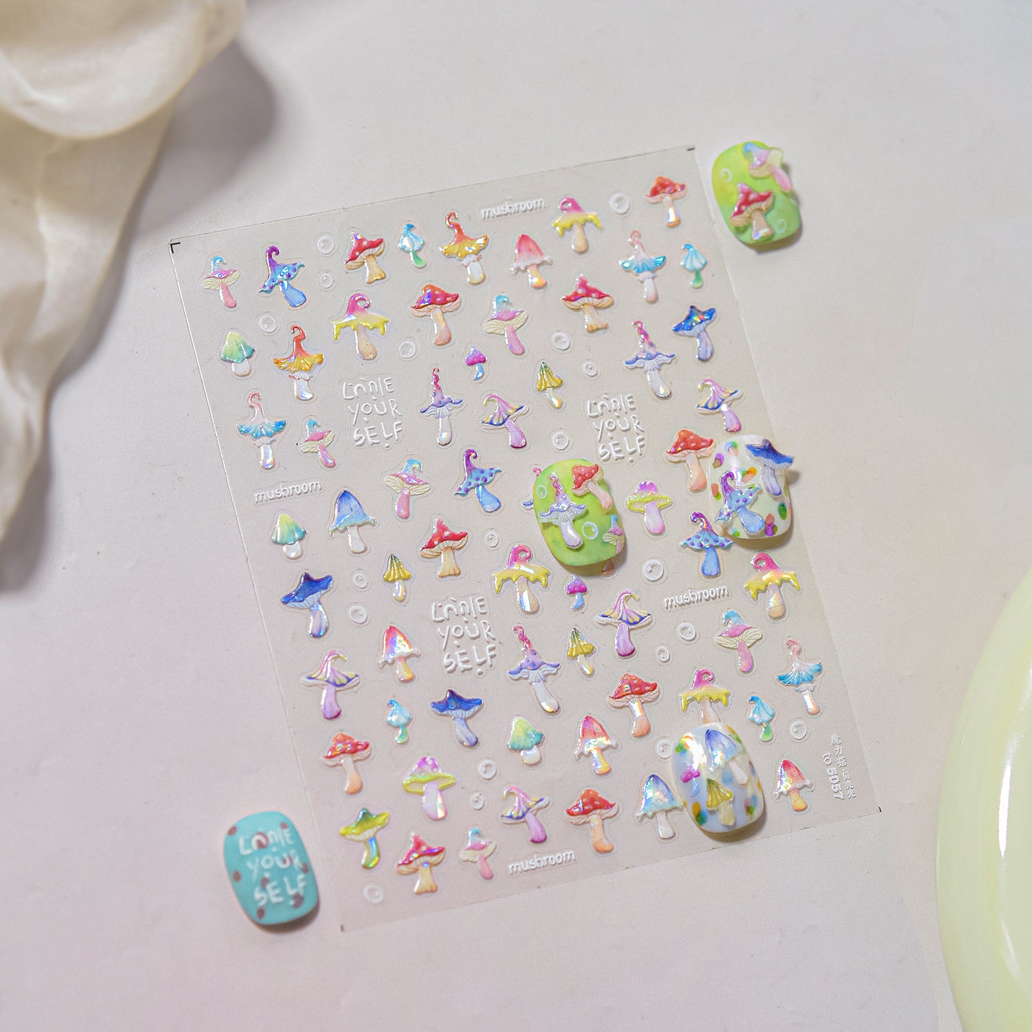 夢幻蘑菇系列：仙子森林 – 3D 浮雕甲貼