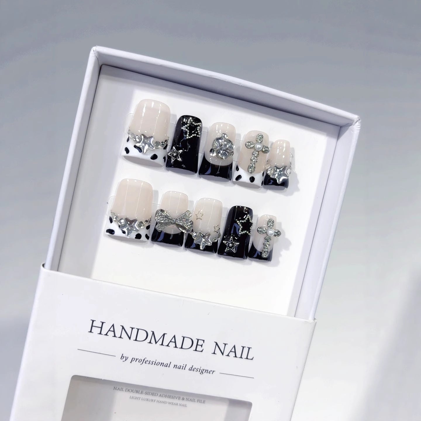 Gothic Starlight: "Noir Cross" – Long Square Press-On Nails