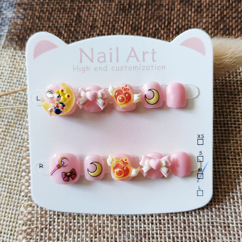 365Nails：「Moonlight Magical Girl」—手工製可愛短款橢圓形穿戴甲（美少女戰士圖案）