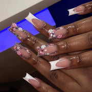 辣妹風中長款與長款花朵白邊穿戴甲｜365nails