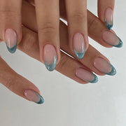 캣아이 프렌치 리치 그린 심플 아몬드형 네일 ｜365nails