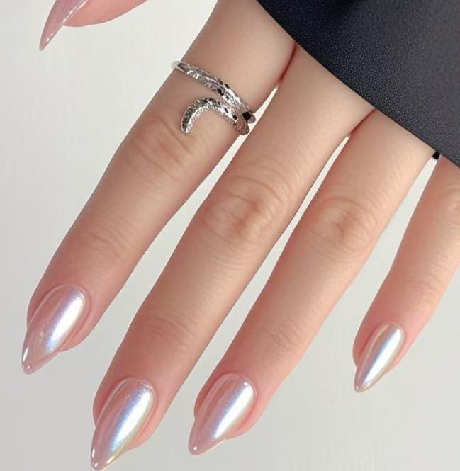 Iridescent Pearl Chrome Minimal Gloss Press On Nails
