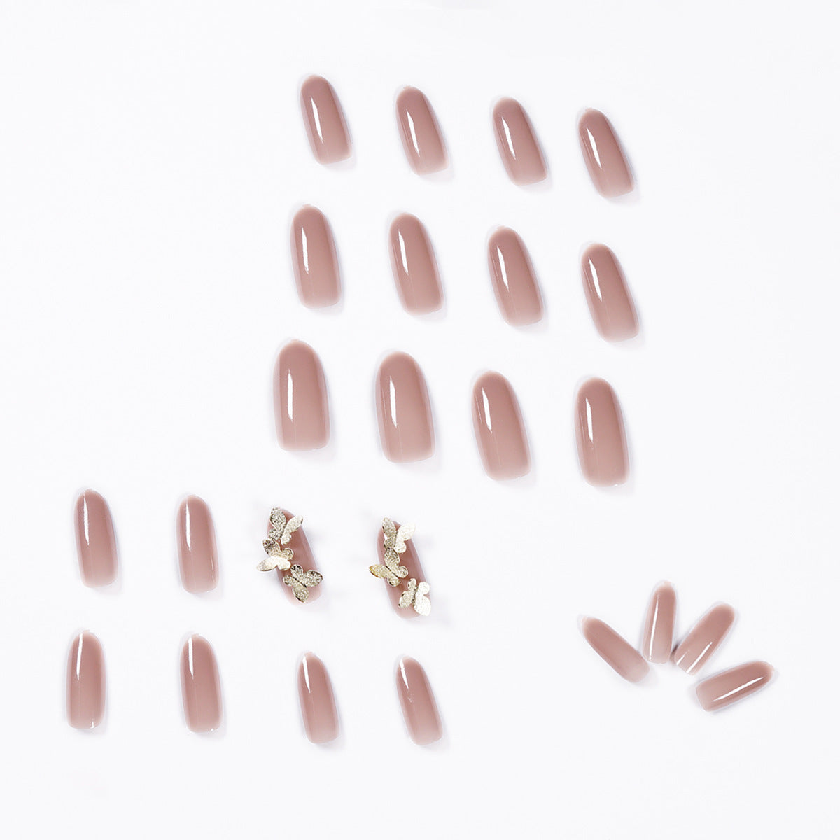 Uñas postizas con diseño de mariposa nude en color rosa oscuro | 365nails