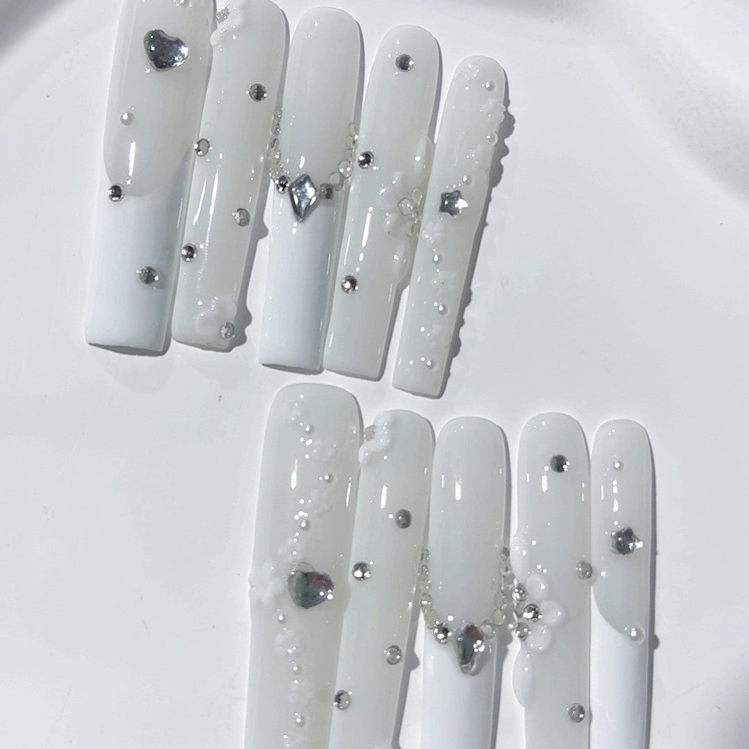 Milky White Crystal Minimal Press On Nail Set