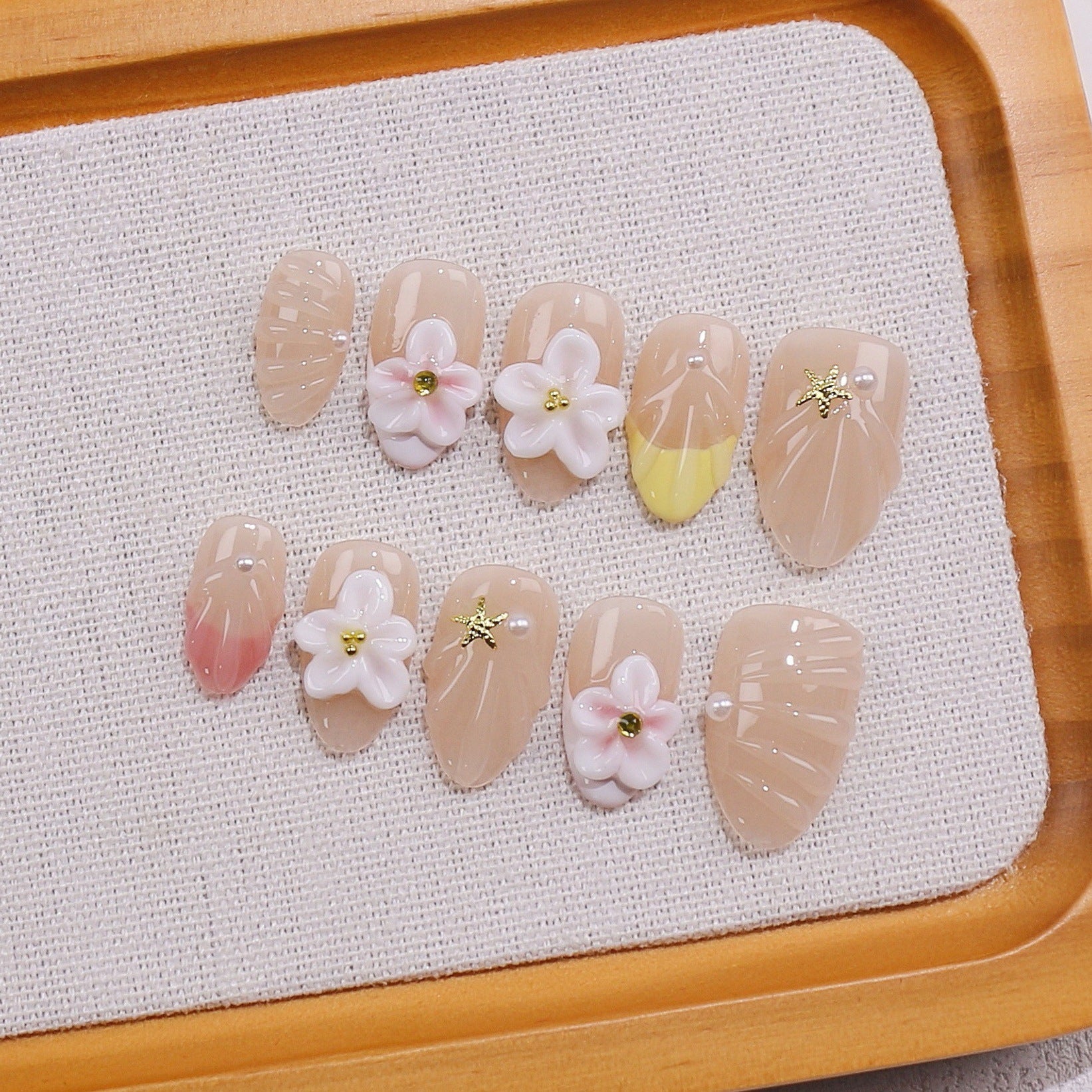 365nails-甜美綻放：櫻花貝殼 — 短款杏仁形手工製穿戴甲