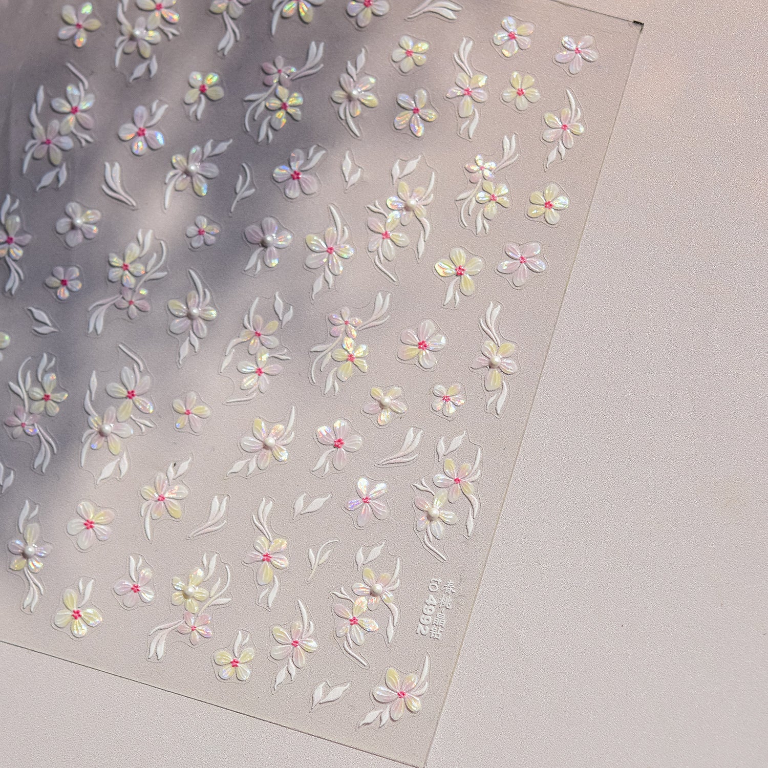 365nails: "Pearlescent Mini Flower" – nail art stickers