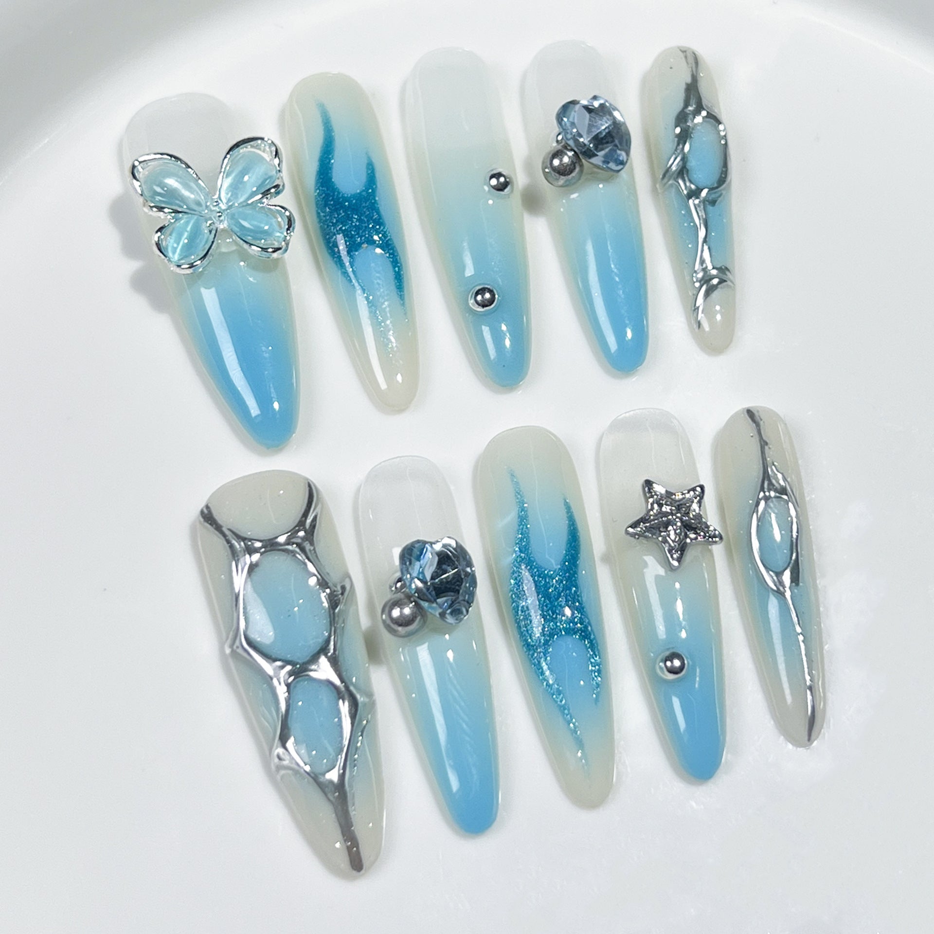Uñas postizas hechas a mano con diseño de hielo, transparente, azul, estrella, luna, mariposa, hada, viento, suave, dulce, blanco, uñas largas | 365nails
