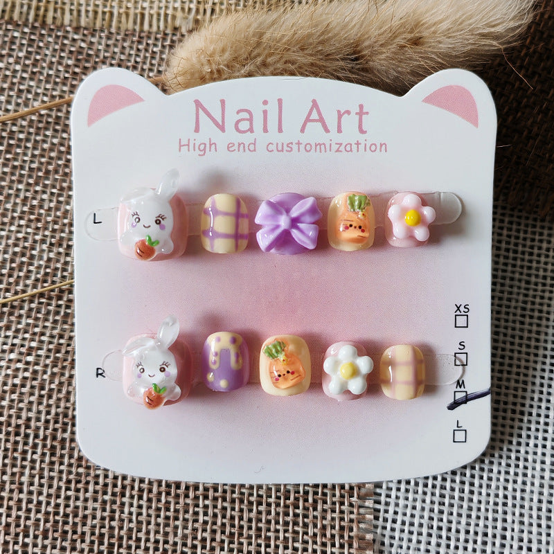 365nails：兔子胡蘿蔔花園 — 手工製可愛短款橢圓形穿戴甲