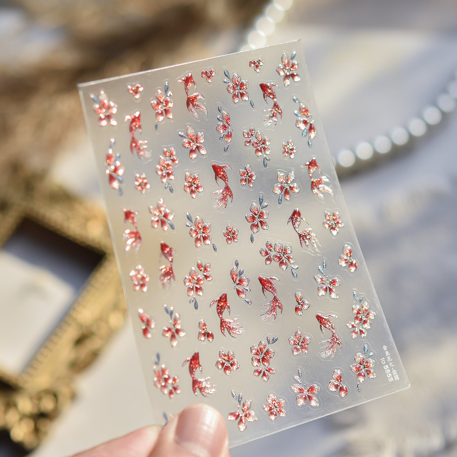 櫻花與金魚系列: "復古墨畫櫻花與金魚" – 3D 立體浮雕指甲貼