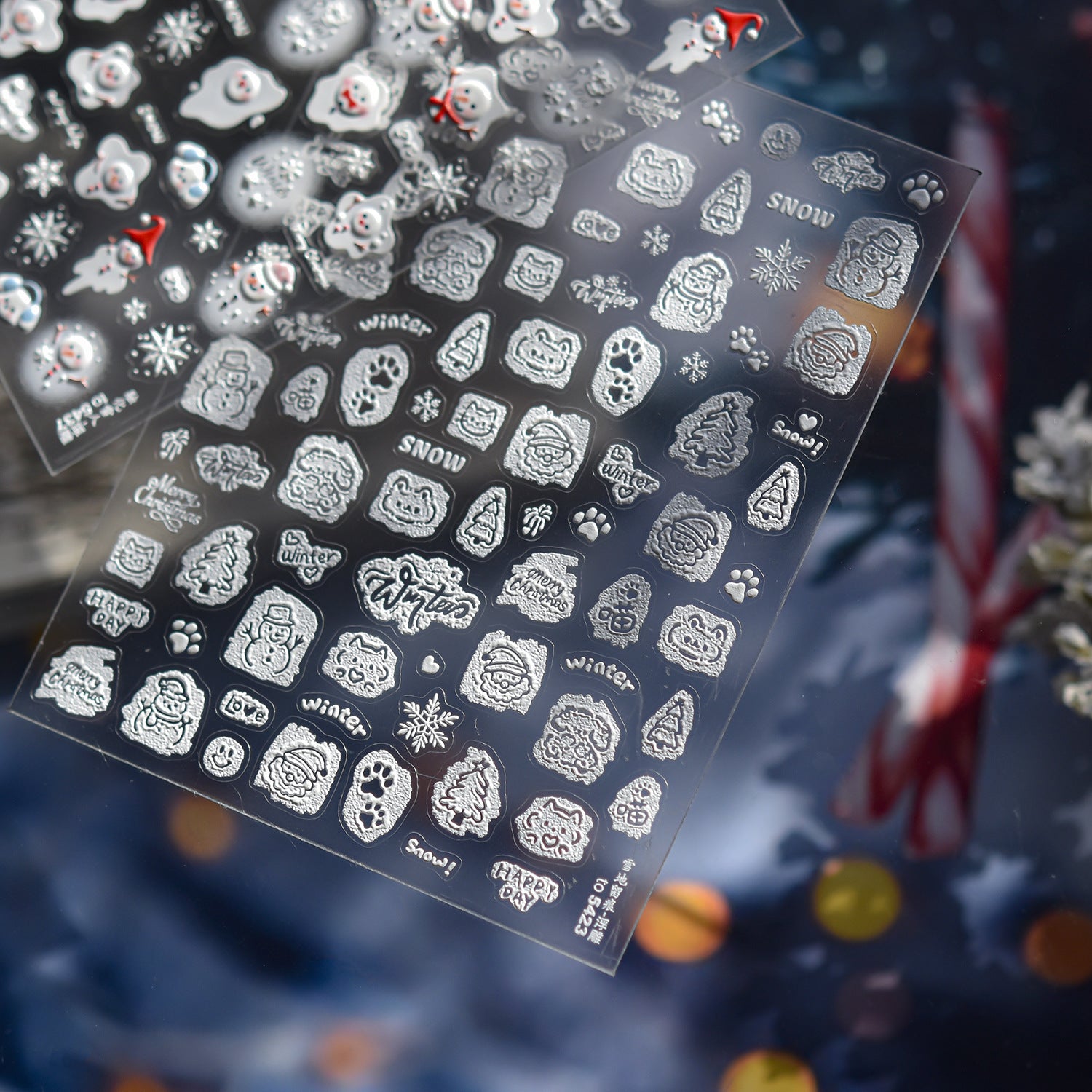 冬季雪人系列：「可愛雪人與雪花」— 3D 浮雕指甲貼