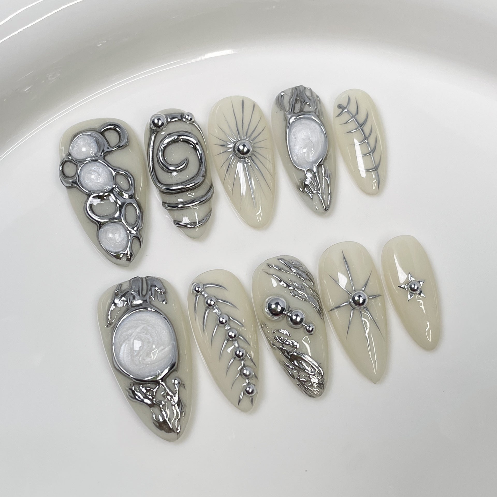 Artistic 3D Silver Chrome Liquid Cream Futuristic Press-On Nails