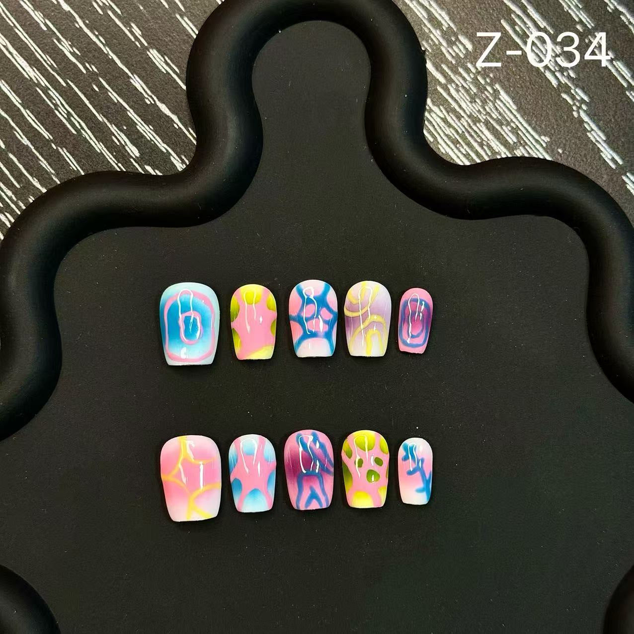 365nails: "Psychedelic Dream" – Abstract Geometric & Swirl Handmade Square Nails