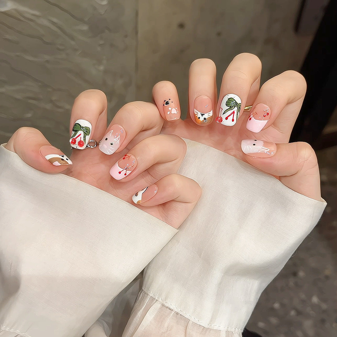 365nails: "Sweet Zoo" – Unhas Curtas Quadradas com Animais e Cerejas