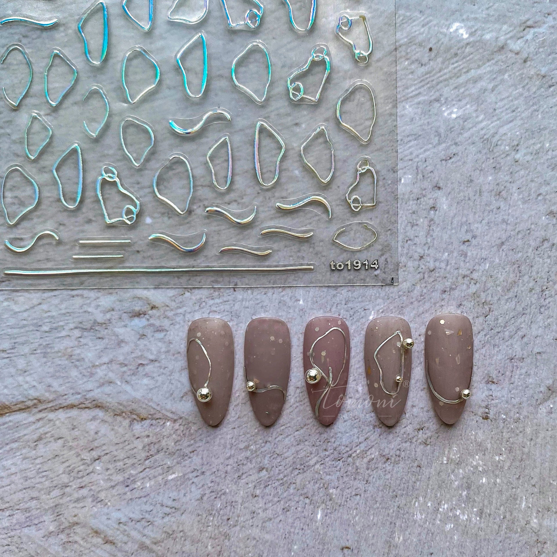 Holographic Geometric: "Iridescent Silver" – 3D Nail Sticker