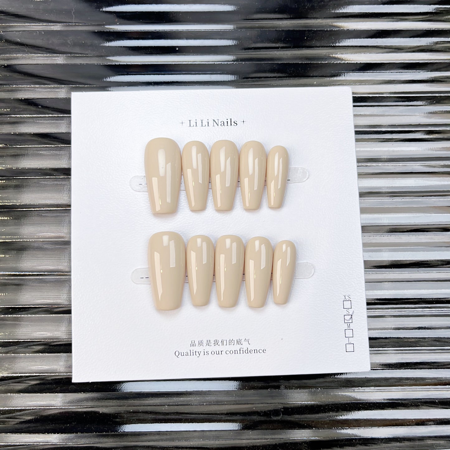 The Essential Solids | Long Coffin ｜Handmade Press-on Nails