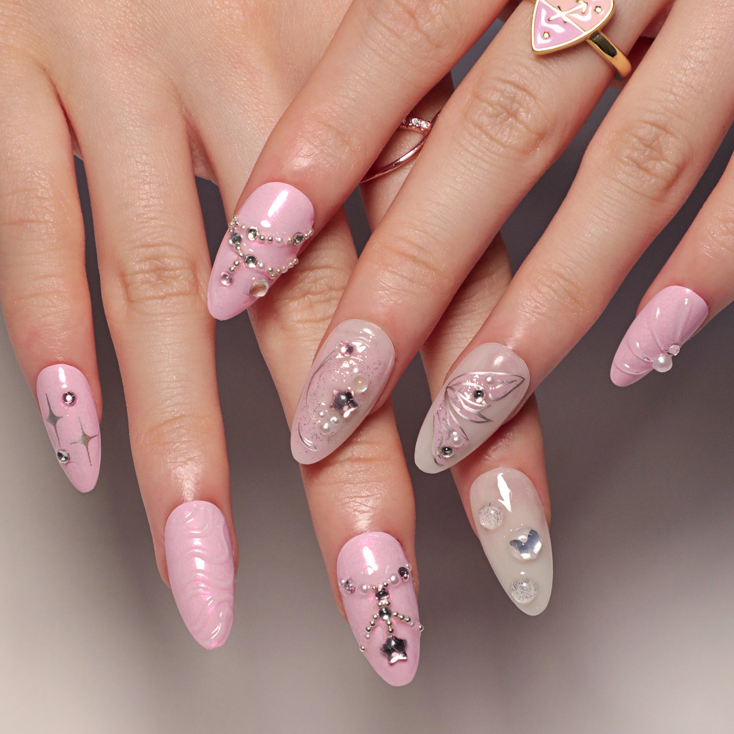 Sweet pink star manicure 3D ocean shell wearing armor three-dimensional butterfly flash diamond nail piece fake nails
