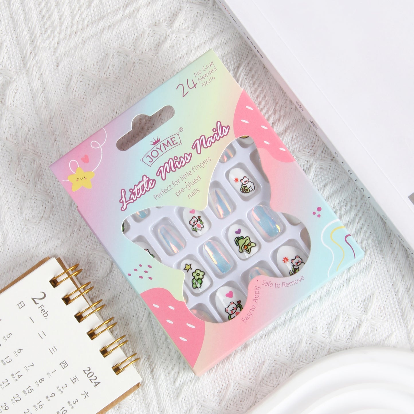 Kids press-on nails Moon bear phosphorescent plating is safe and environmentally friendly