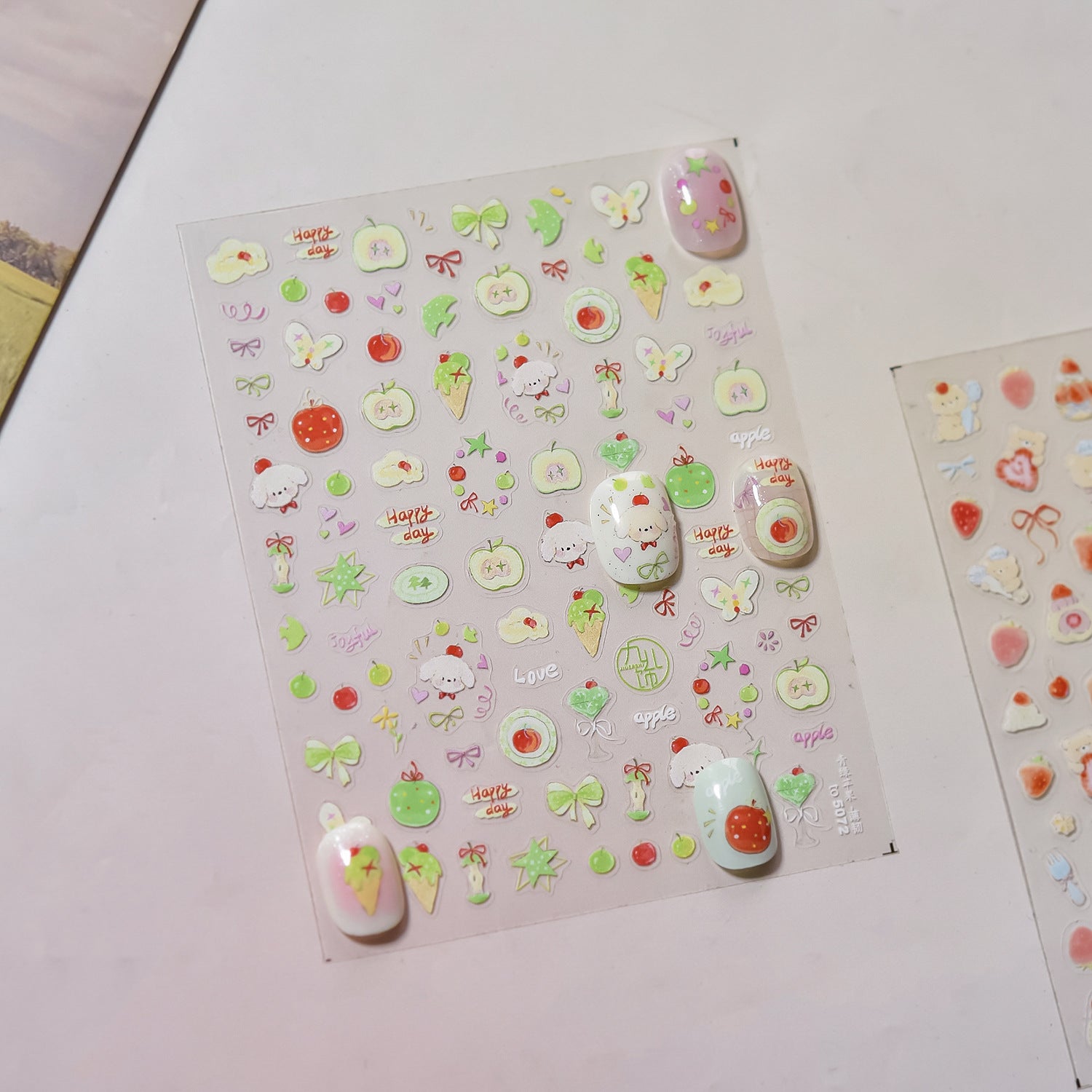 365nails: "urso fofo e sobremesa de morango" – Adesivos para Unhas
