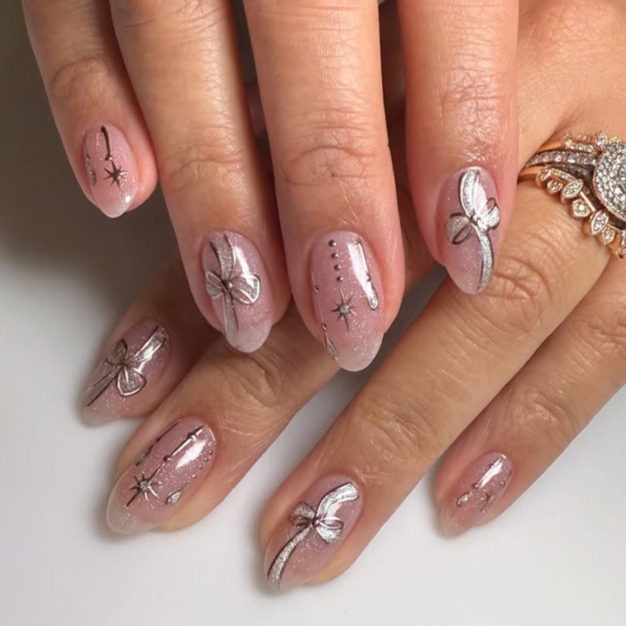 Bohemian short almond light pink press-on nails