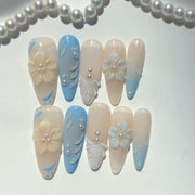 365nails-Ocean Bloom：「藍色花卉」— 杏仁形 手工製 3D 雕刻 穿戴甲