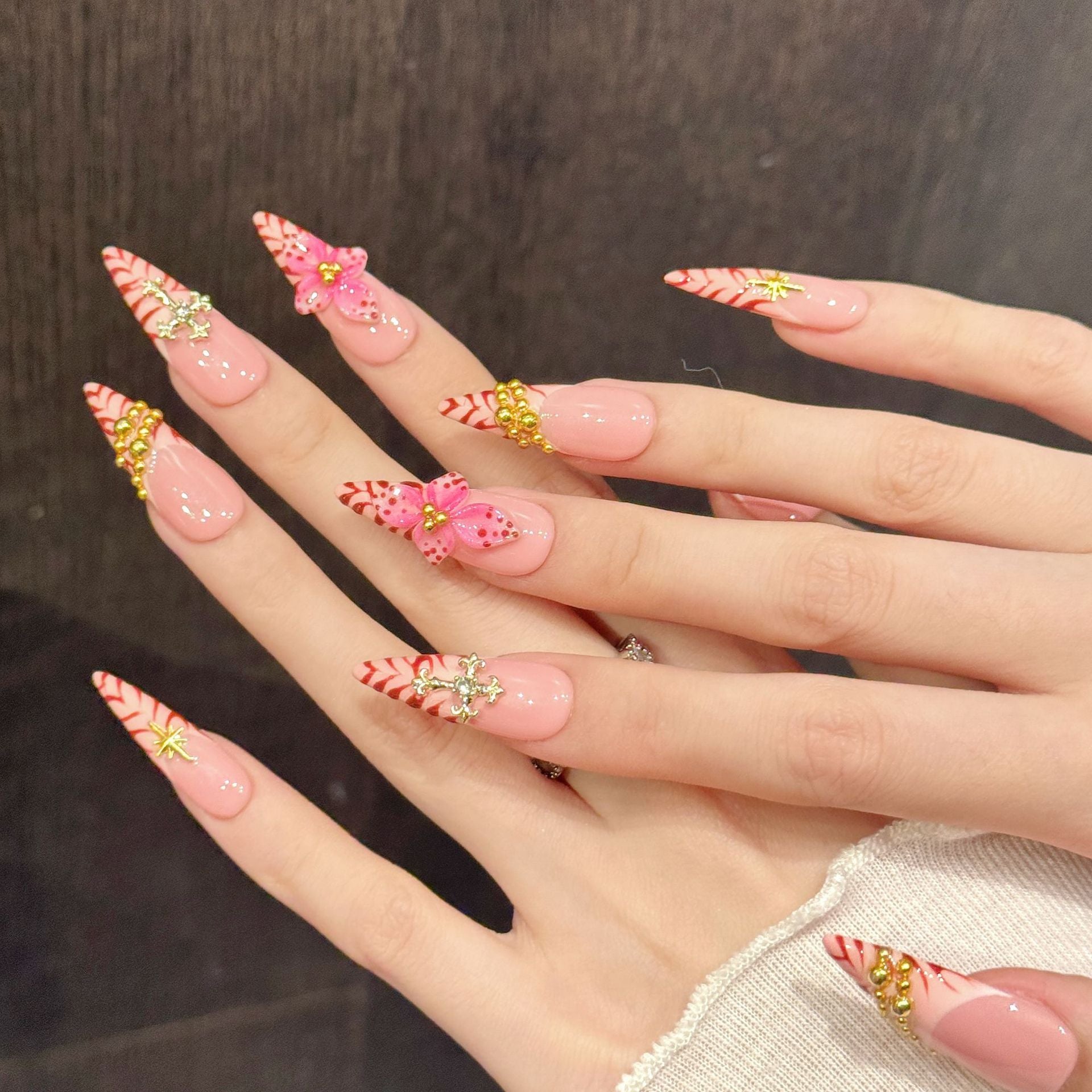365nails "Paradis Rose" – Ongles forme amande faits main avec fleurs 3D