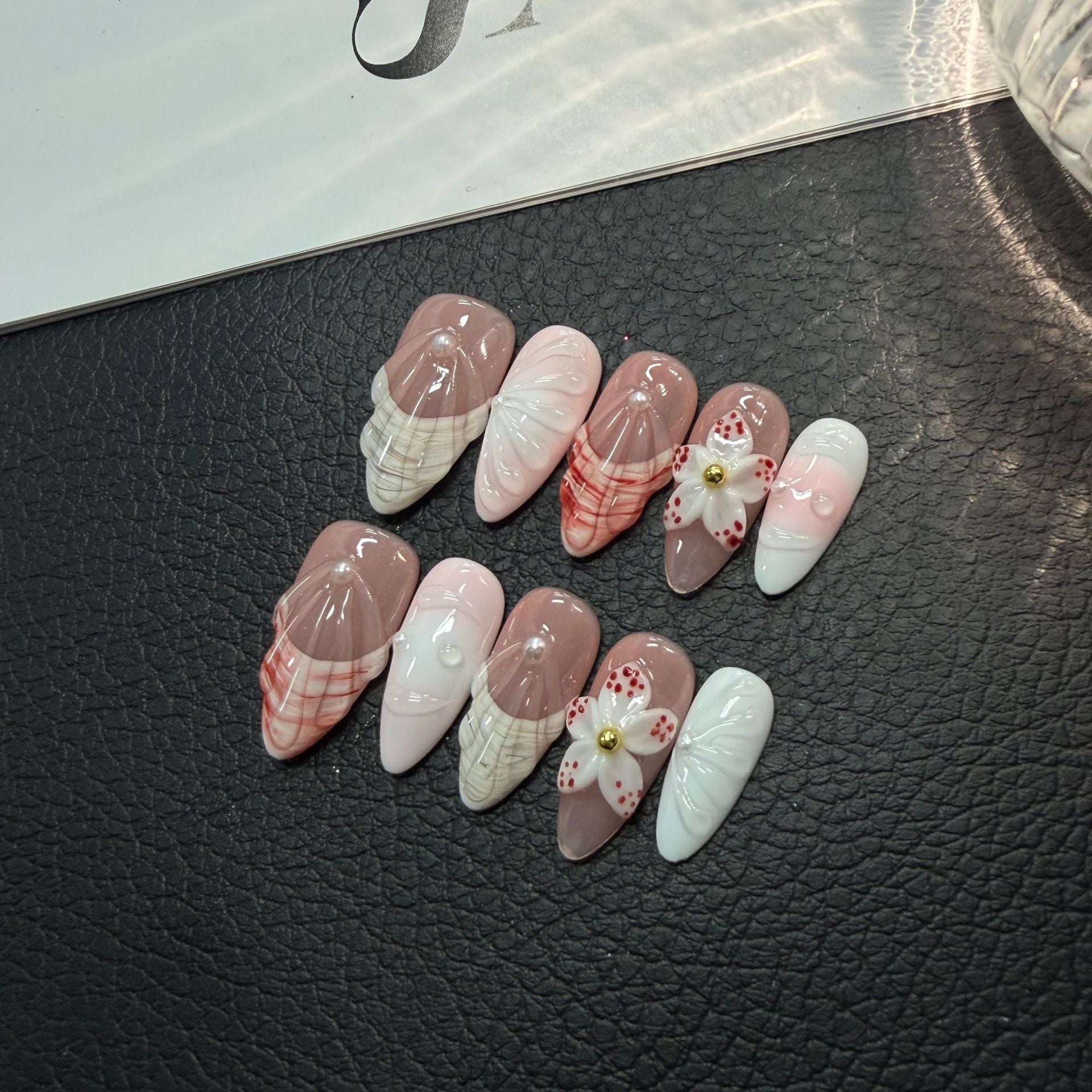 365nails: "조개 세레나데" 3D 조개·플라워 수제 코핀형 네일