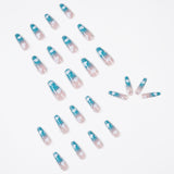 Nuvens azuis celestes mudam gradualmente com strass usando nail art finalizada removível ｜365nails