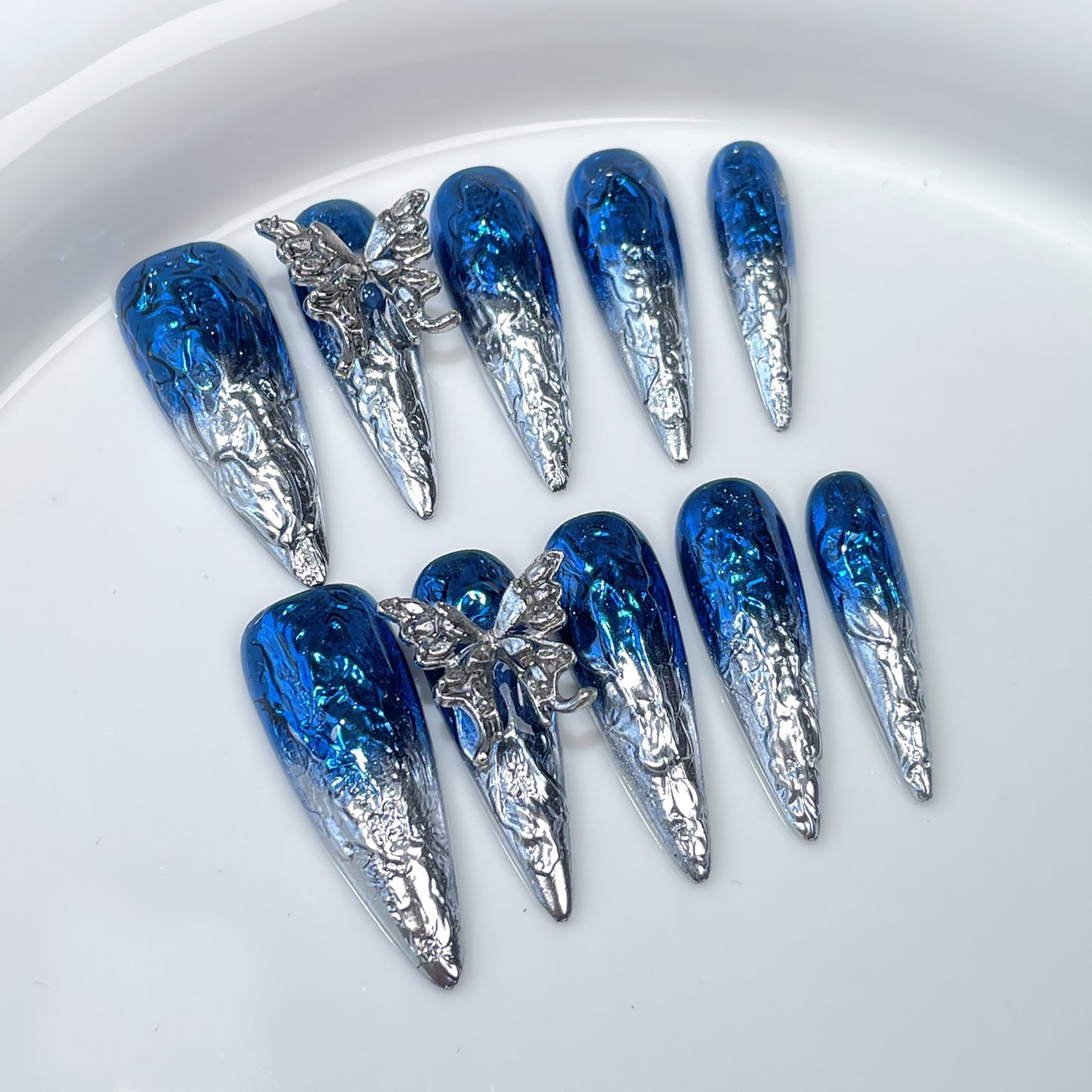 Unhas postiças artesanais de metal, de duas cores, com mudança gradual e irregular, formato líquido, médias e longas, para unhas artísticas｜365nails