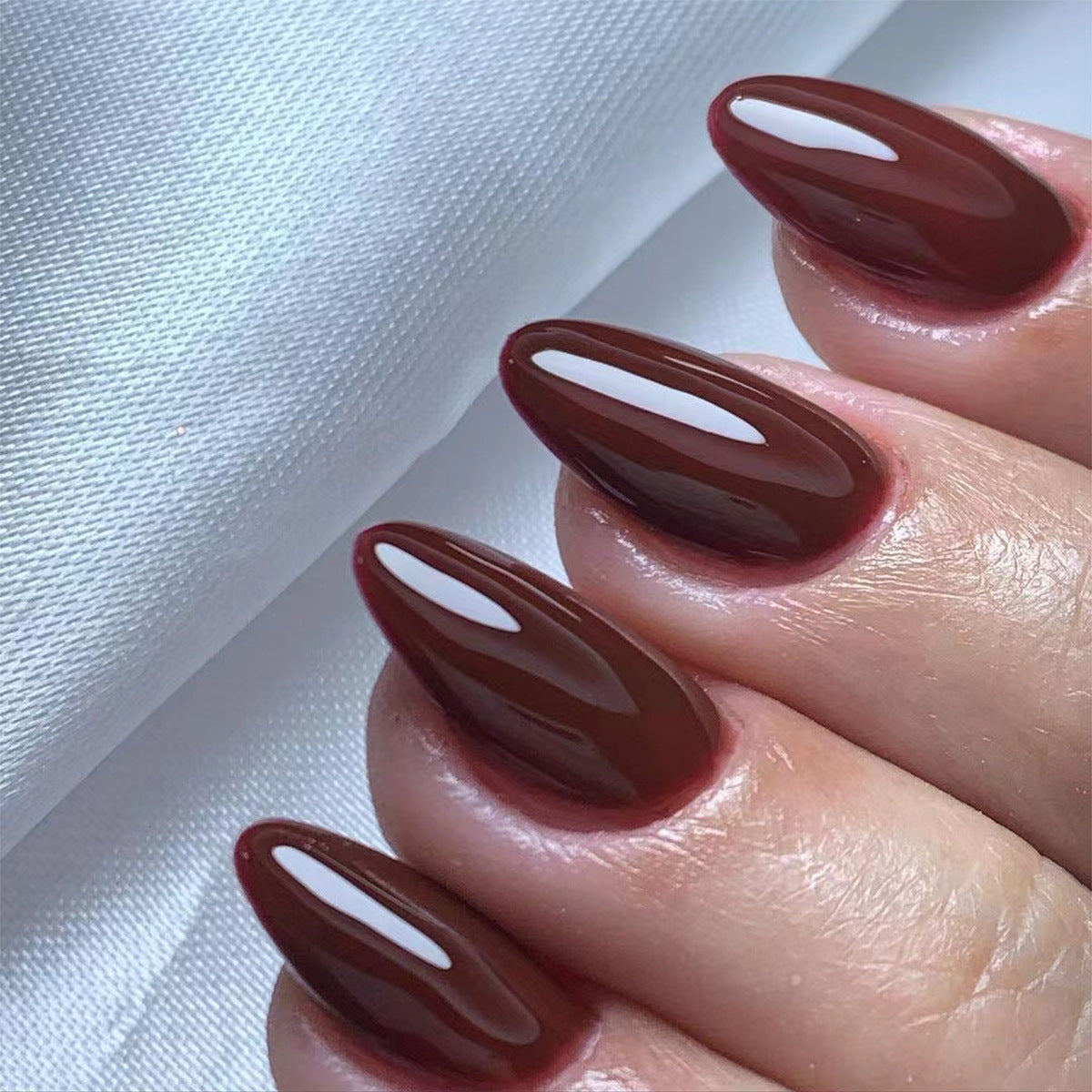 Factory direct sales of 24 pieces of manicure classic solid color wearable nail film short wearable removable nail film wholesale｜365nails
