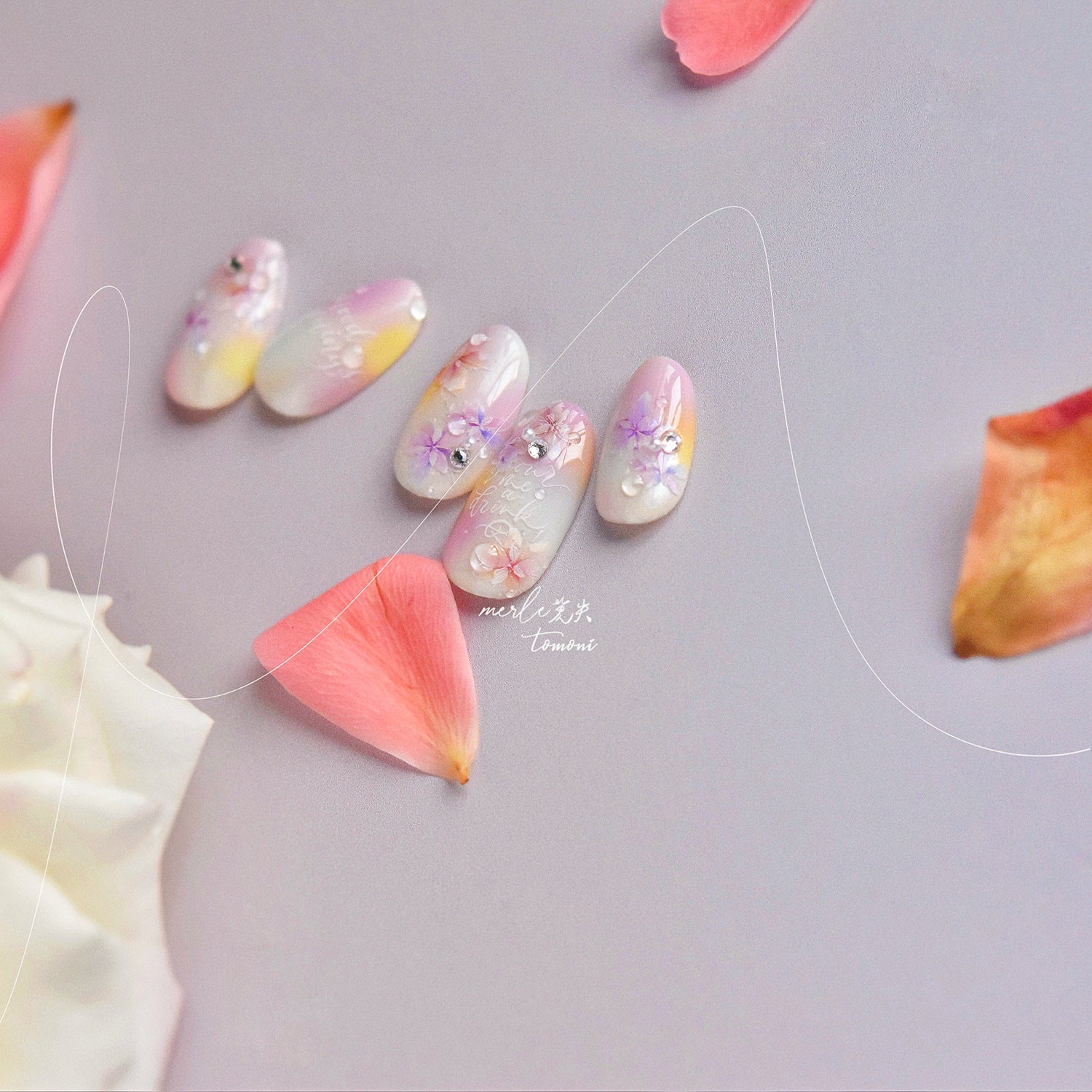 365nails: "Iridescent Crystal Mini Flower" – nail art stickers
